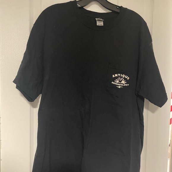 Antique Archeology Black T Shirt Large unisex - Picture 2 of 4